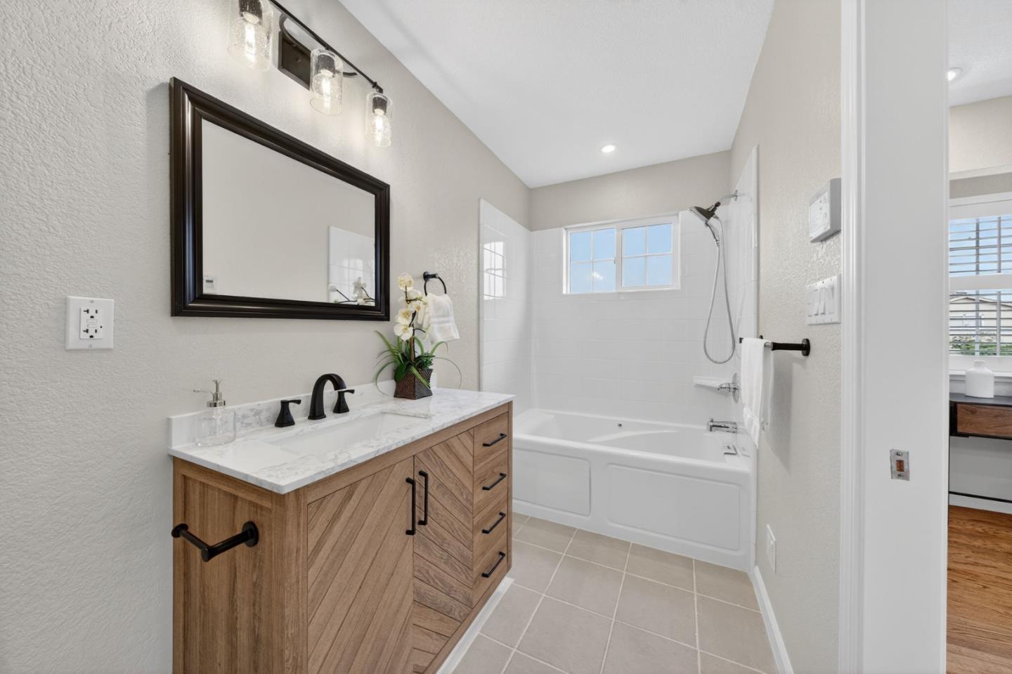 Detail Gallery Image 23 of 53 For 175 Barker St, Milpitas,  CA 95035 - 3 Beds | 2 Baths