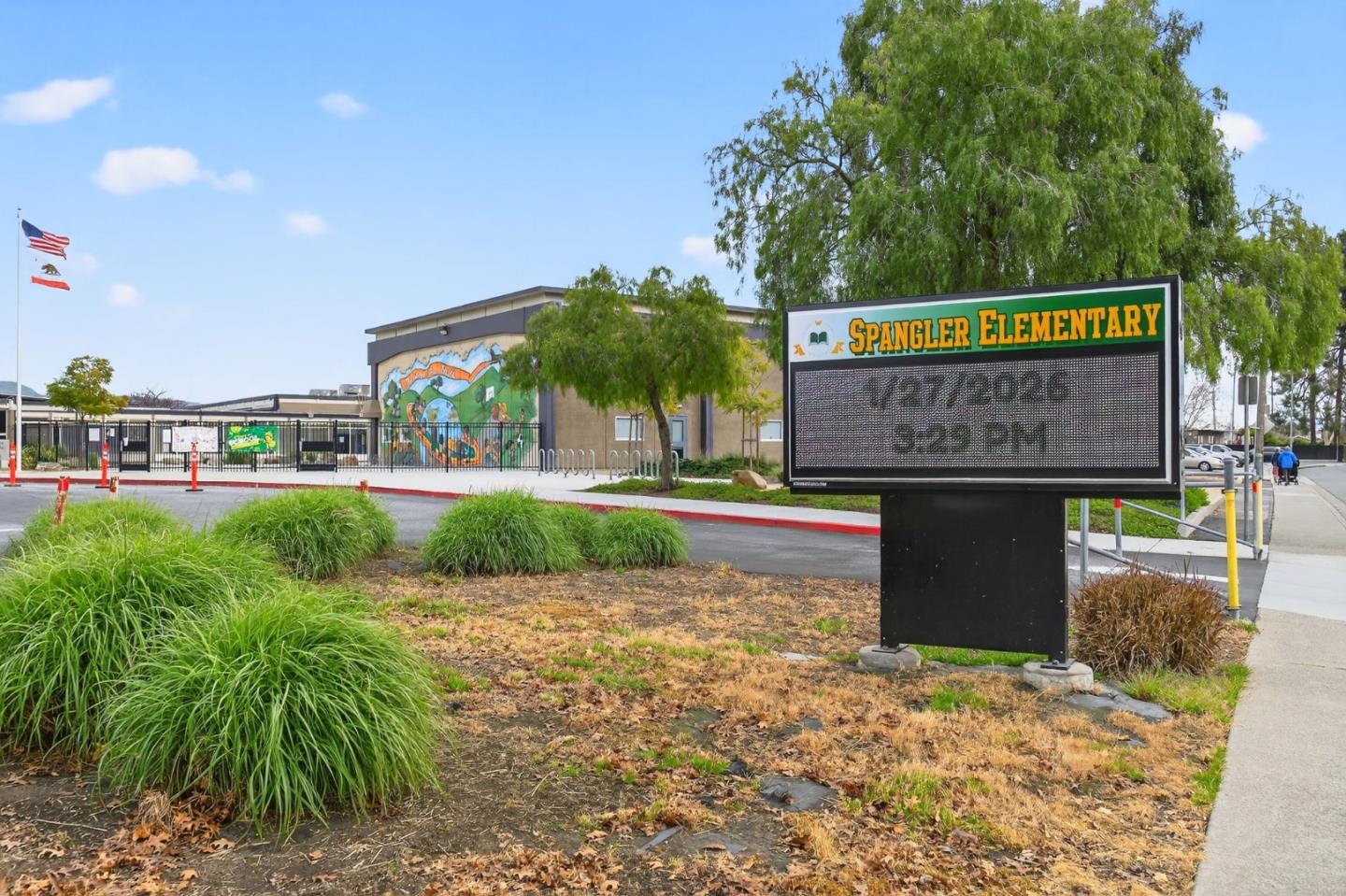 Detail Gallery Image 48 of 53 For 175 Barker St, Milpitas,  CA 95035 - 3 Beds | 2 Baths