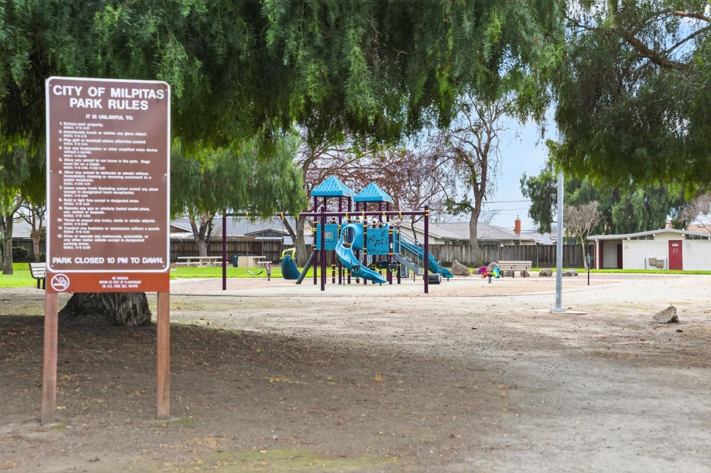 Detail Gallery Image 50 of 53 For 175 Barker St, Milpitas,  CA 95035 - 3 Beds | 2 Baths