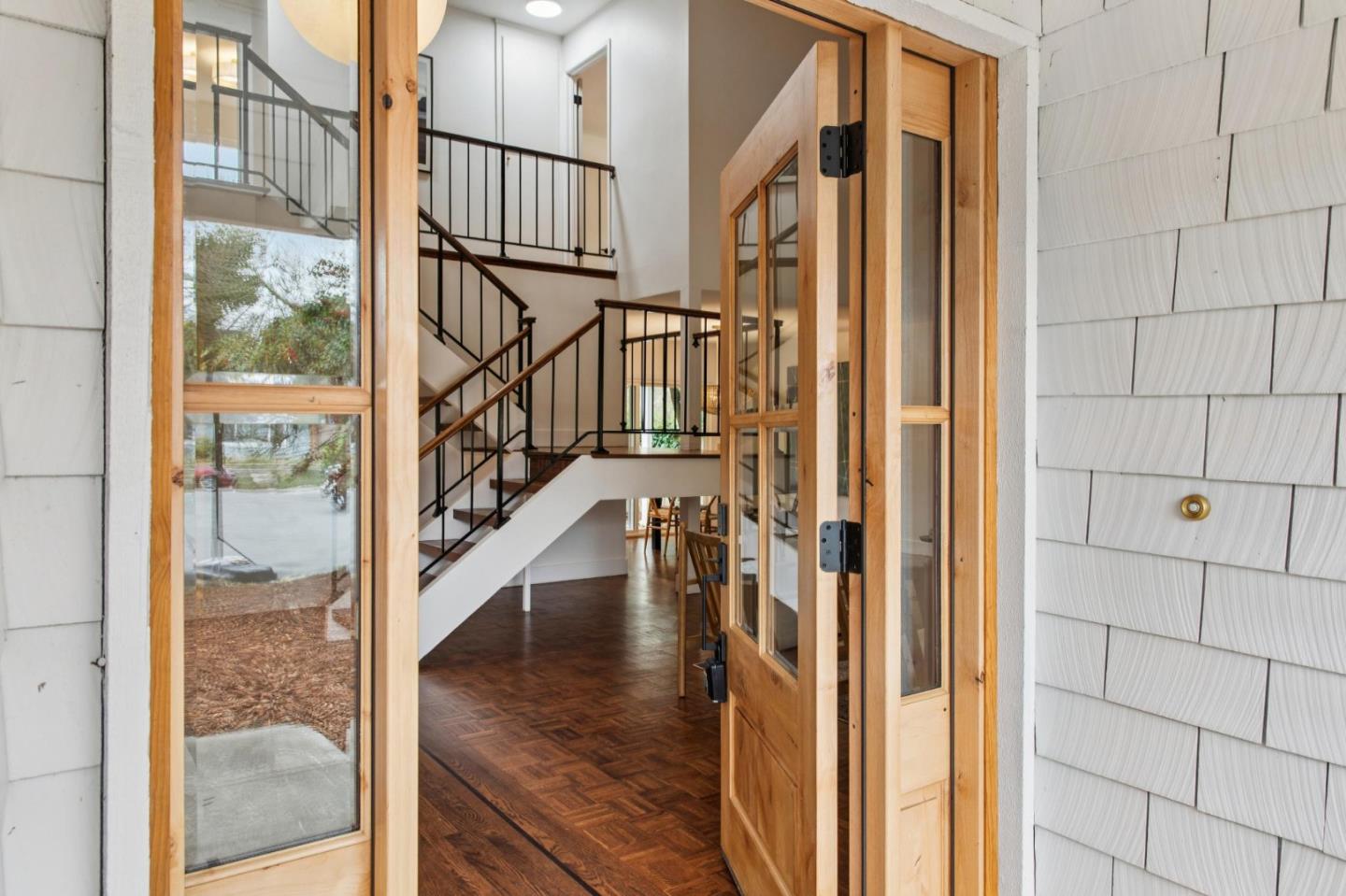 Detail Gallery Image 5 of 47 For 728 Le Mans Way, Half Moon Bay,  CA 94019 - 4 Beds | 3 Baths