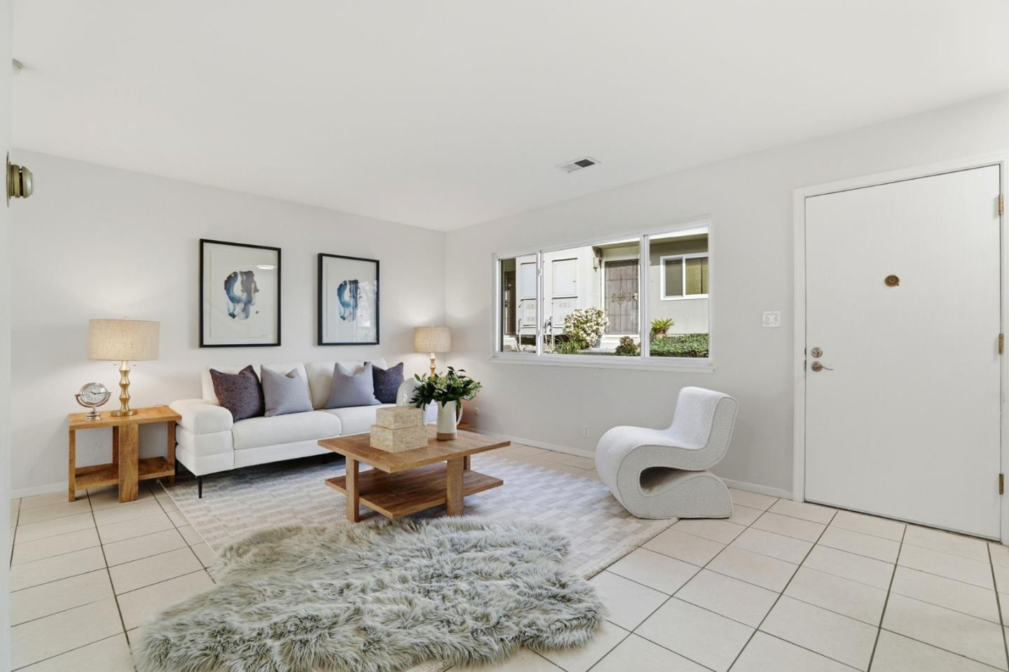 Detail Gallery Image 4 of 30 For 122 Poppy Ct, Milpitas,  CA 95035 - 3 Beds | 1/1 Baths