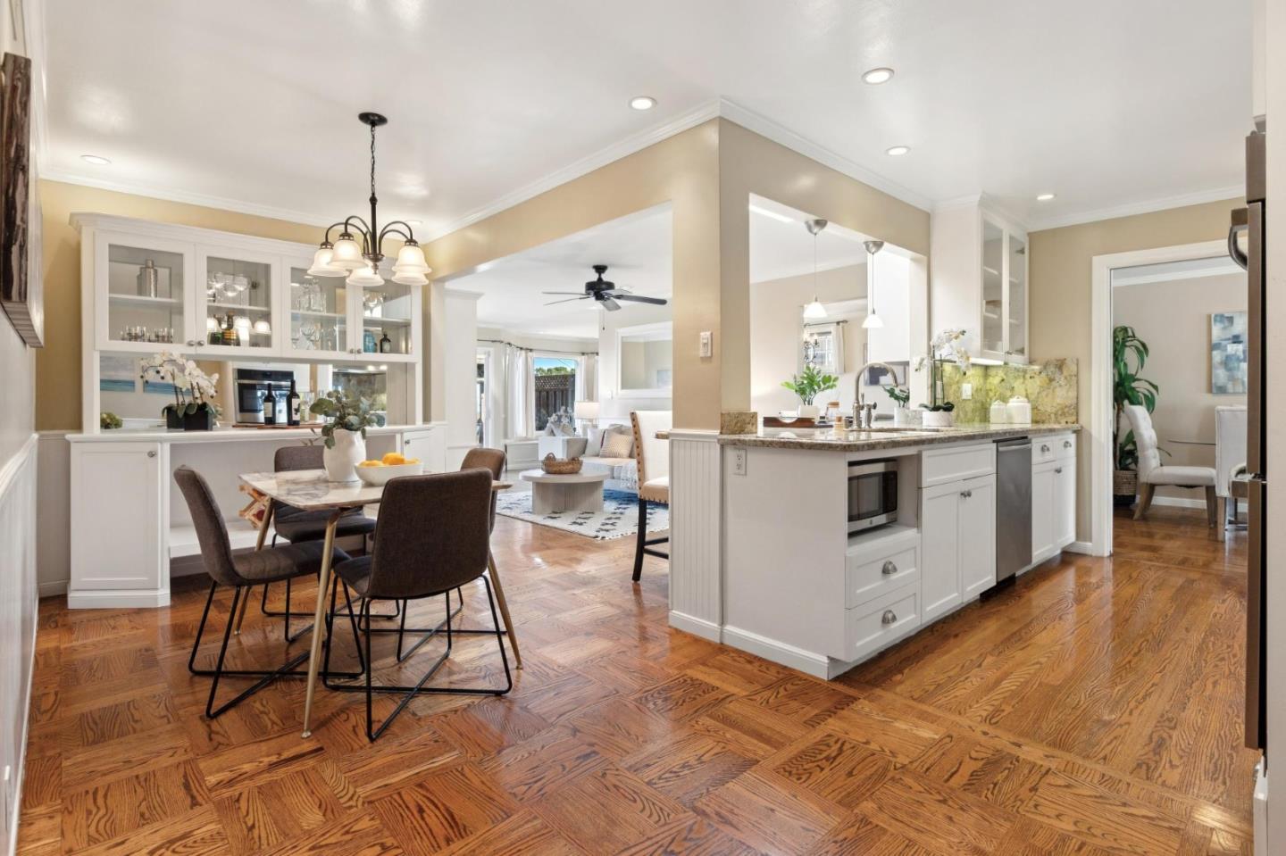 Detail Gallery Image 19 of 42 For 2981 Crestmoor Dr, San Bruno,  CA 94066 - 3 Beds | 2 Baths