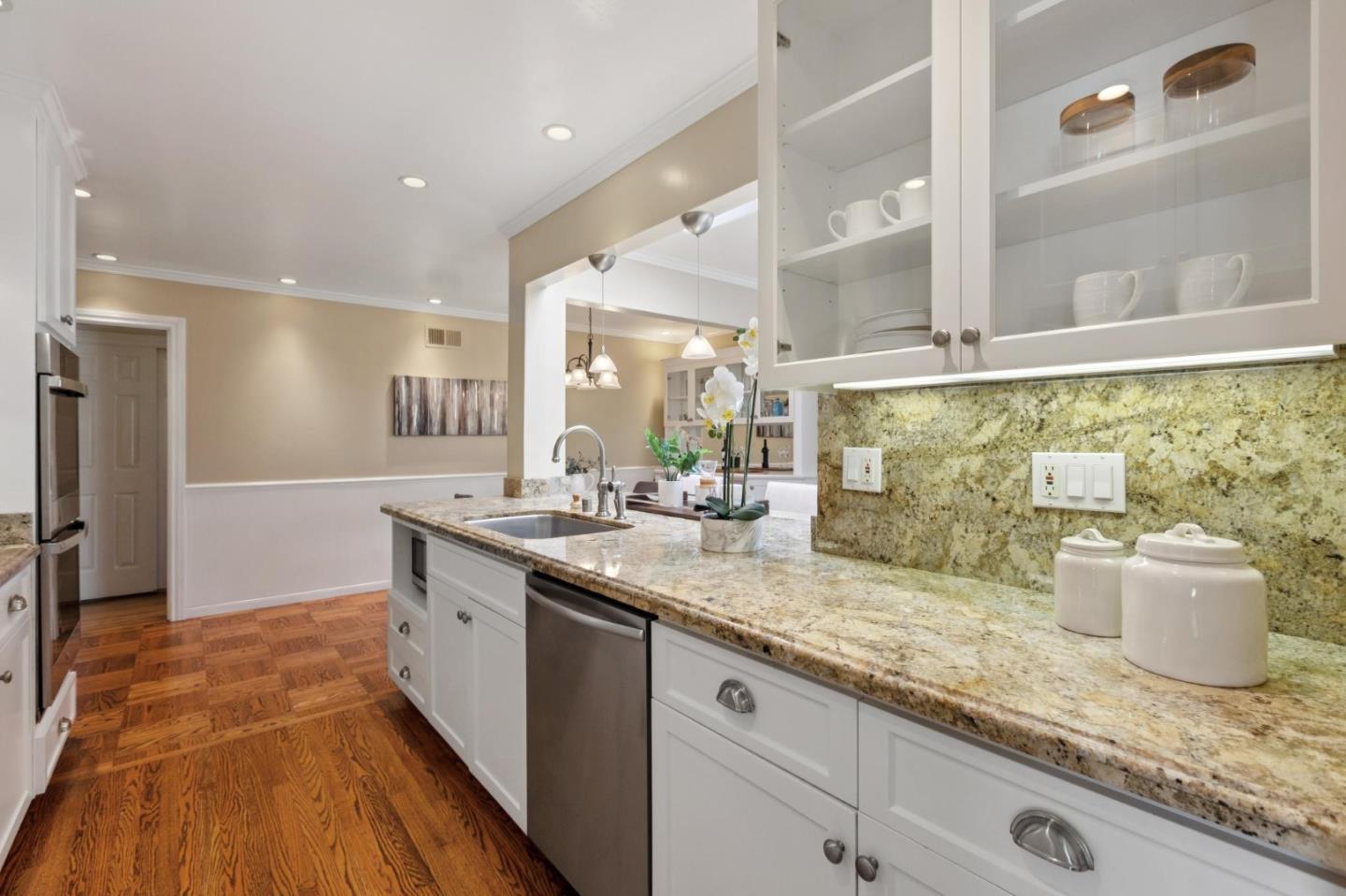 Detail Gallery Image 22 of 42 For 2981 Crestmoor Dr, San Bruno,  CA 94066 - 3 Beds | 2 Baths