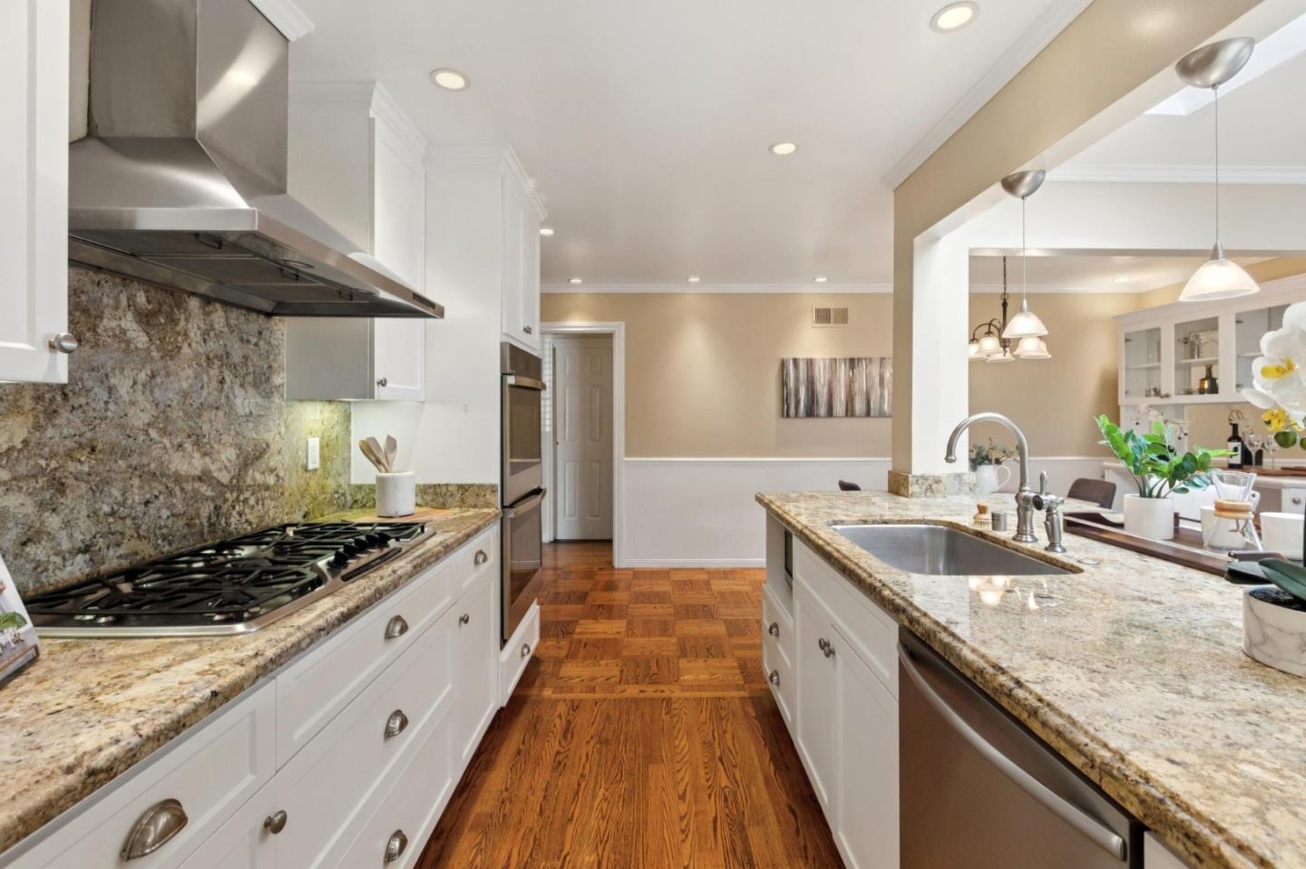 Detail Gallery Image 23 of 42 For 2981 Crestmoor Dr, San Bruno,  CA 94066 - 3 Beds | 2 Baths