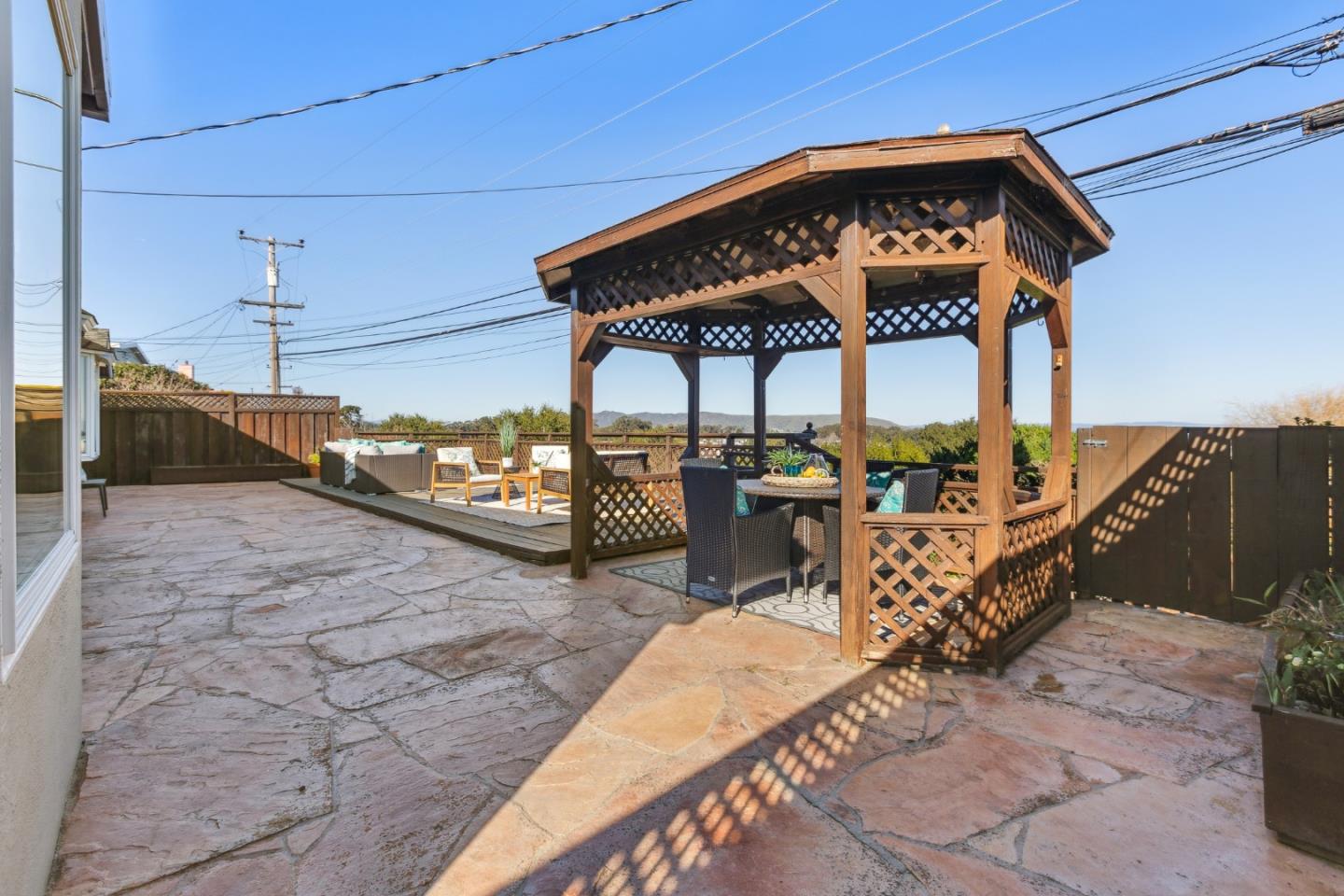 Detail Gallery Image 32 of 42 For 2981 Crestmoor Dr, San Bruno,  CA 94066 - 3 Beds | 2 Baths