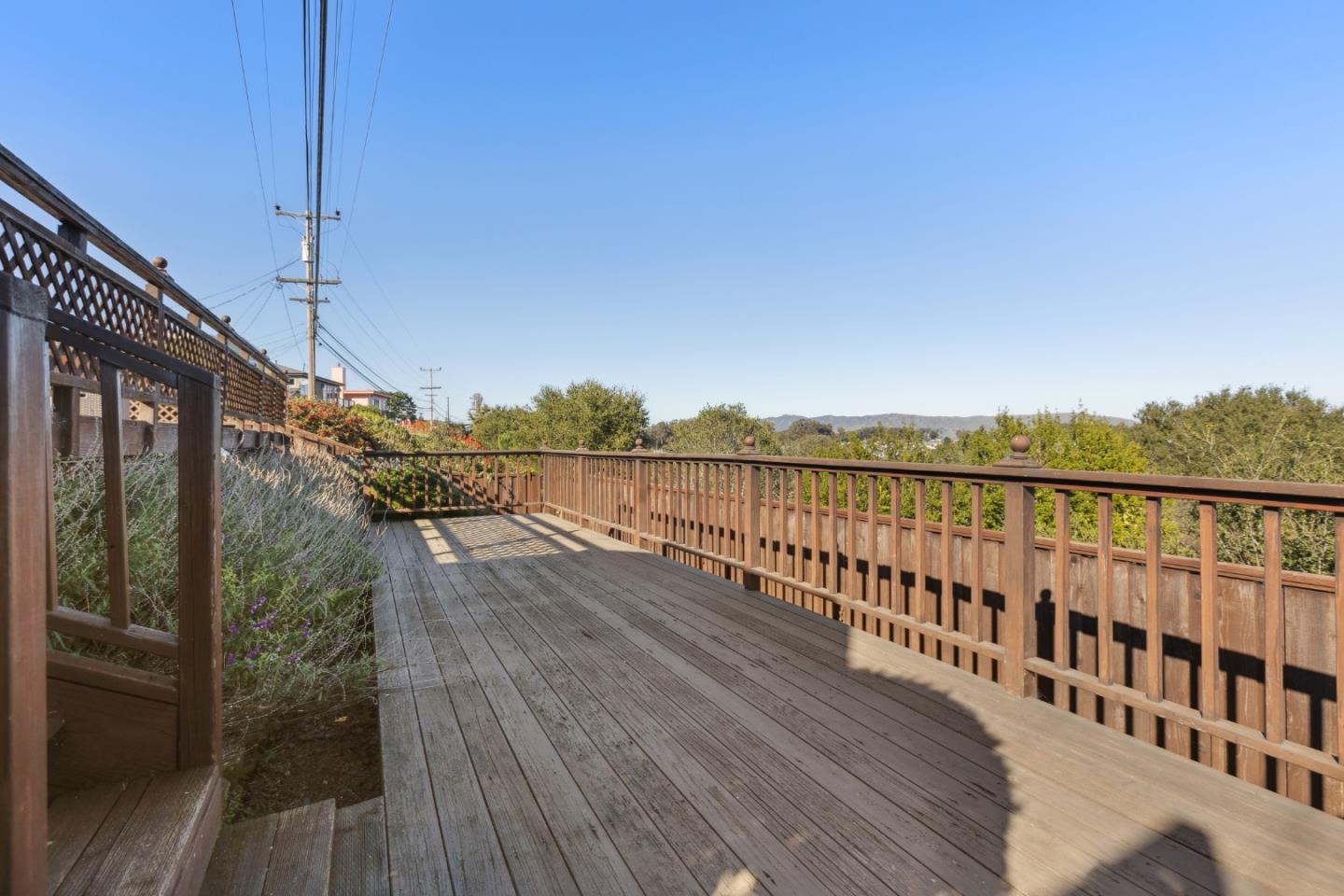 Detail Gallery Image 38 of 42 For 2981 Crestmoor Dr, San Bruno,  CA 94066 - 3 Beds | 2 Baths