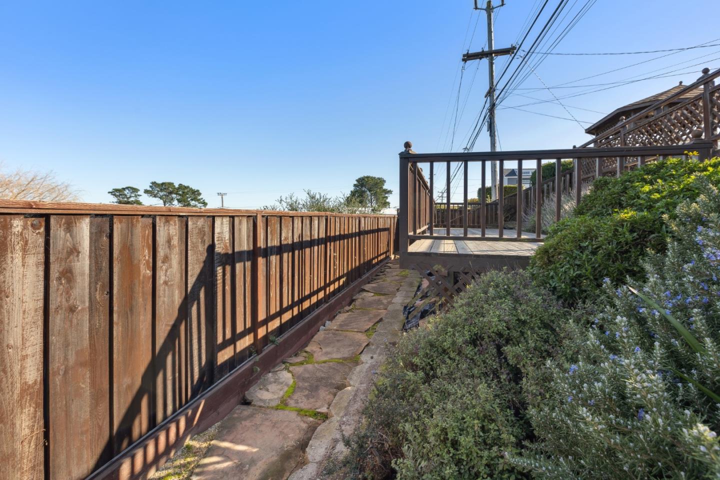 Detail Gallery Image 41 of 42 For 2981 Crestmoor Dr, San Bruno,  CA 94066 - 3 Beds | 2 Baths