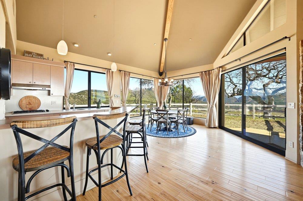 Detail Gallery Image 11 of 48 For 31251 Highway 146, Soledad,  CA 93960 - 3 Beds | 2/1 Baths