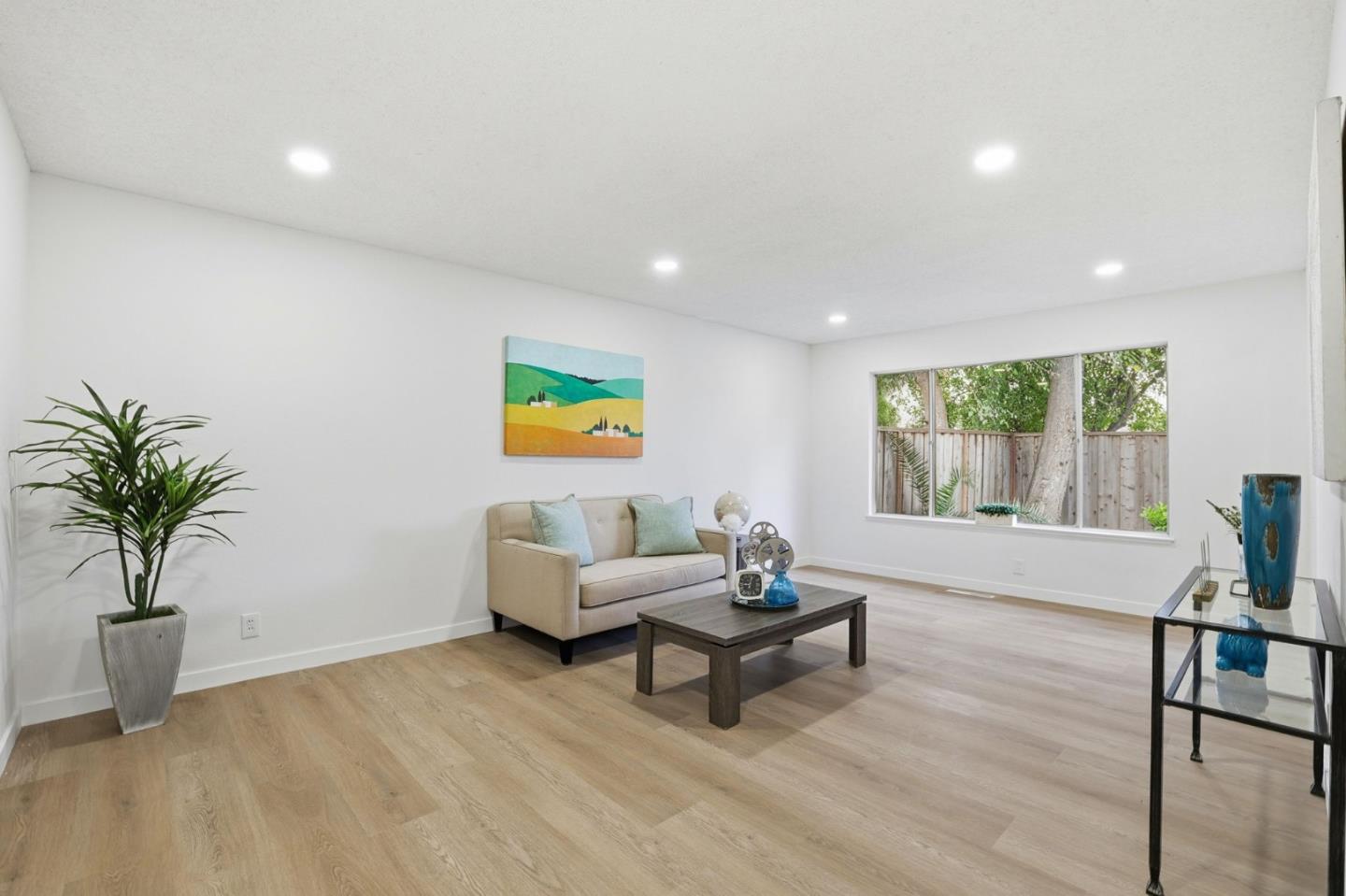 Detail Gallery Image 10 of 52 For 1579 Branham Ln, San Jose,  CA 95118 - – Beds | – Baths