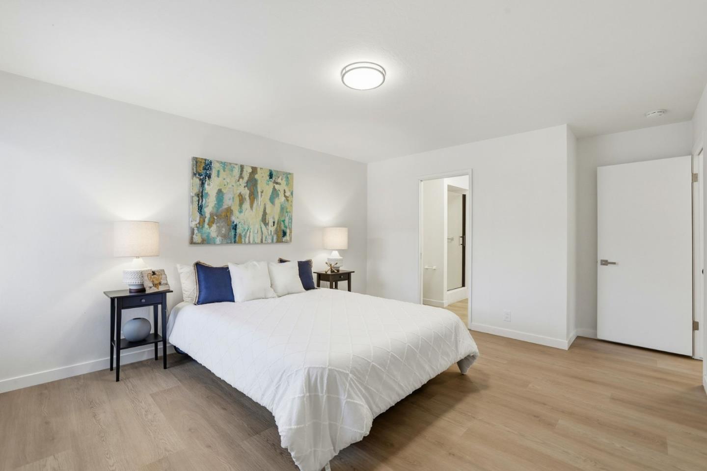 Detail Gallery Image 13 of 52 For 1579 Branham Ln, San Jose,  CA 95118 - – Beds | – Baths