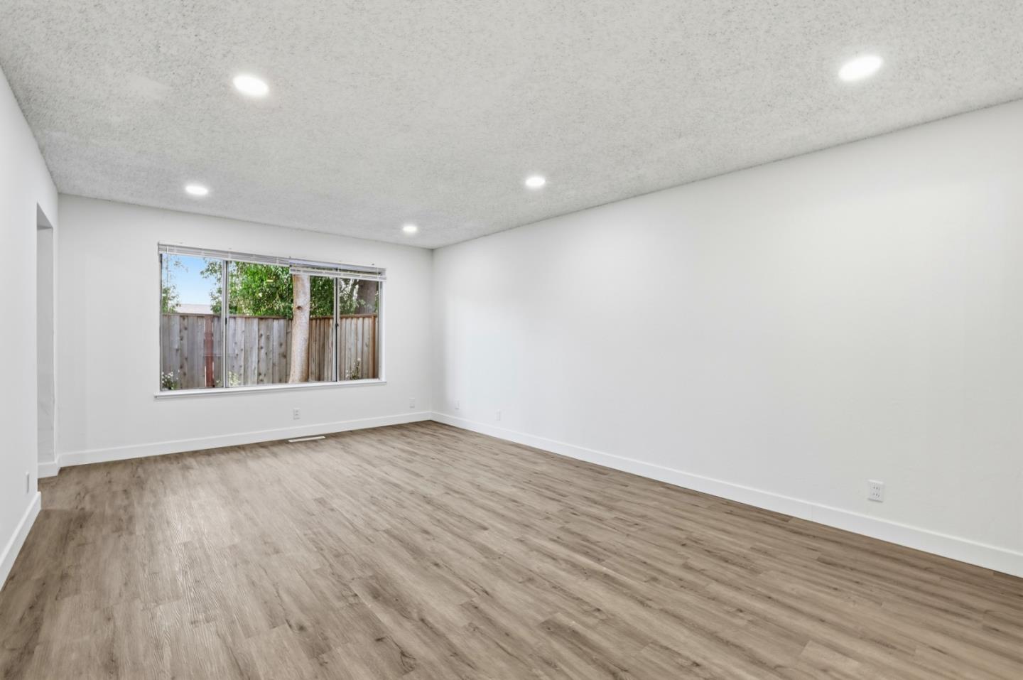 Detail Gallery Image 36 of 52 For 1579 Branham Ln, San Jose,  CA 95118 - – Beds | – Baths