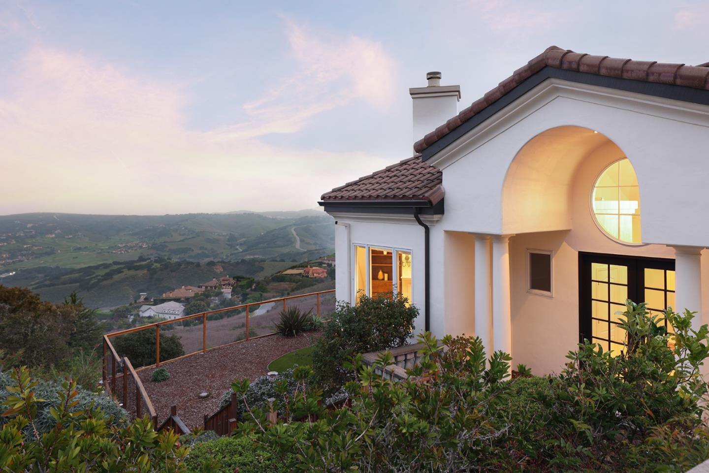 Detail Gallery Image 2 of 42 For 25691 Whip Rd, Monterey,  CA 93940 - 4 Beds | 4/1 Baths