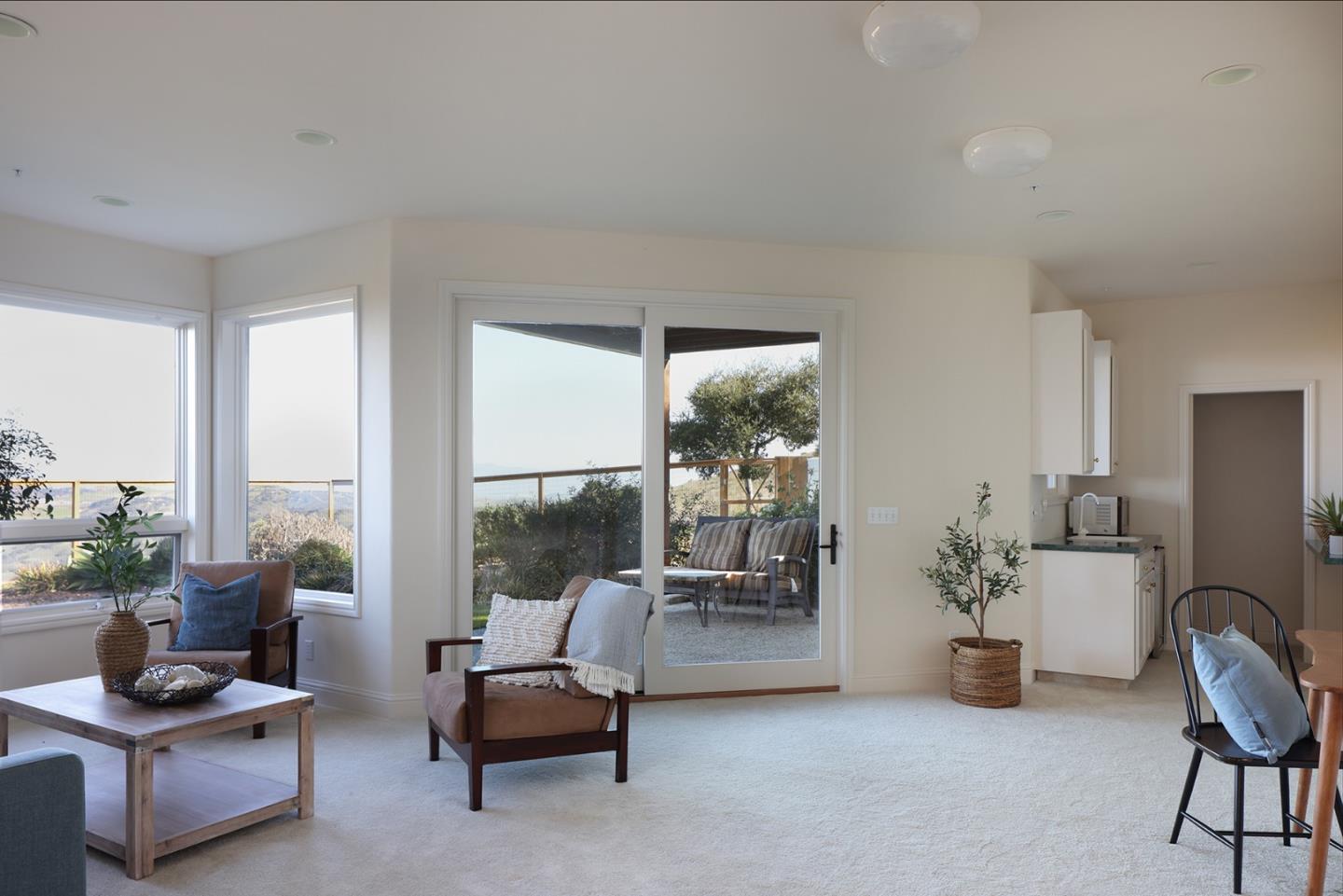 Detail Gallery Image 28 of 42 For 25691 Whip Rd, Monterey,  CA 93940 - 4 Beds | 4/1 Baths