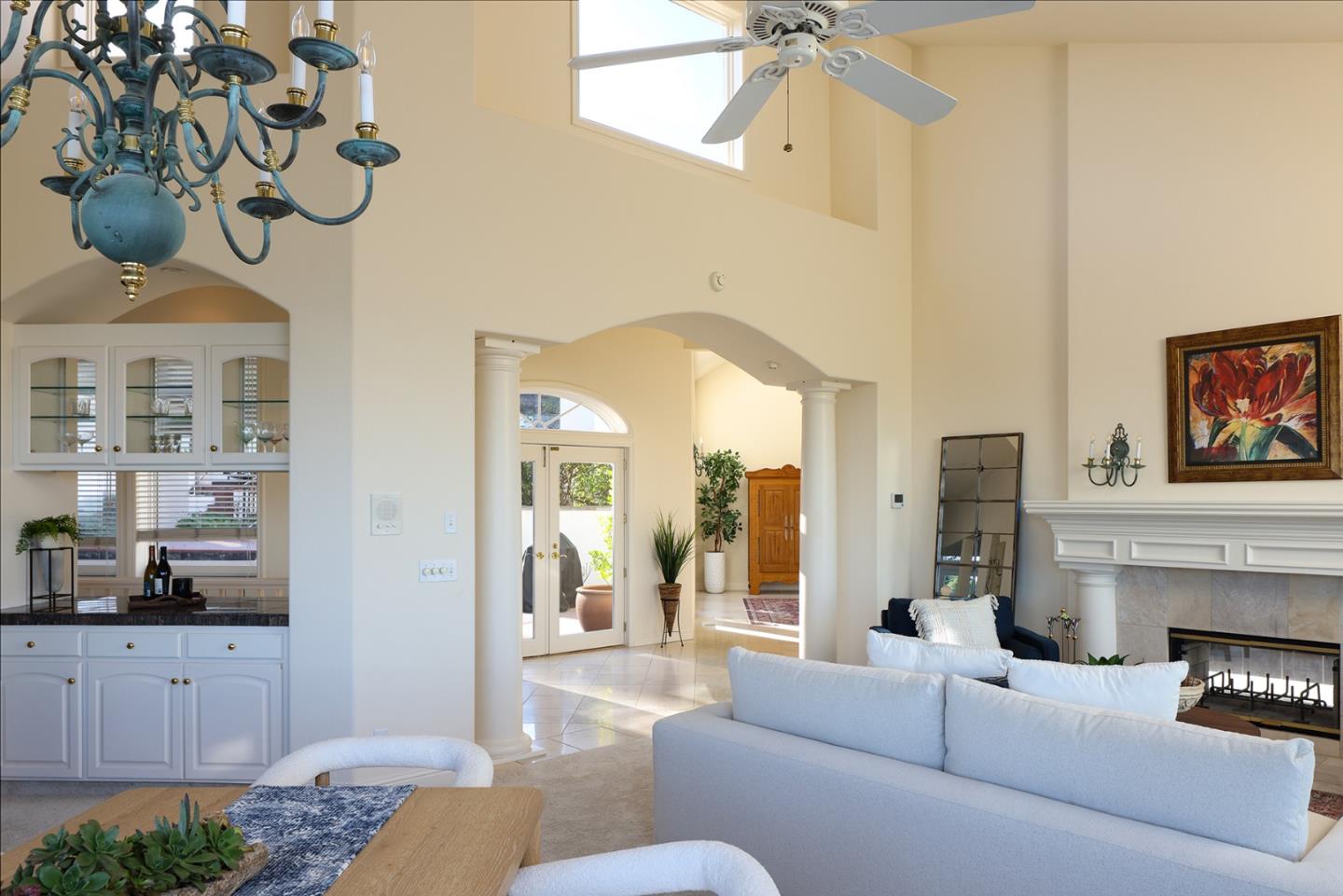 Detail Gallery Image 6 of 42 For 25691 Whip Rd, Monterey,  CA 93940 - 4 Beds | 4/1 Baths