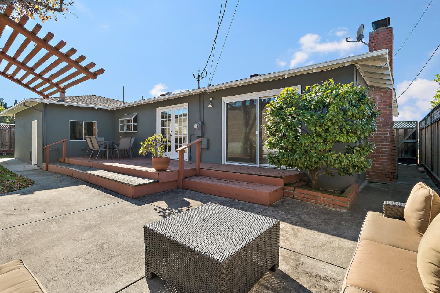 Detail Gallery Image 18 of 27 For 2257 Portsmouth Way, San Mateo,  CA 94403 - 3 Beds | 2 Baths