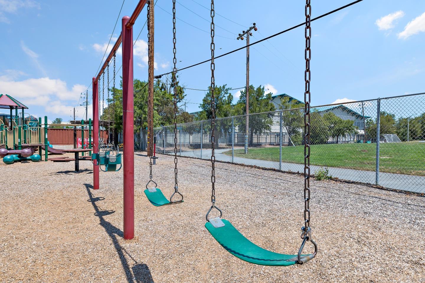 Detail Gallery Image 25 of 27 For 2257 Portsmouth Way, San Mateo,  CA 94403 - 3 Beds | 2 Baths