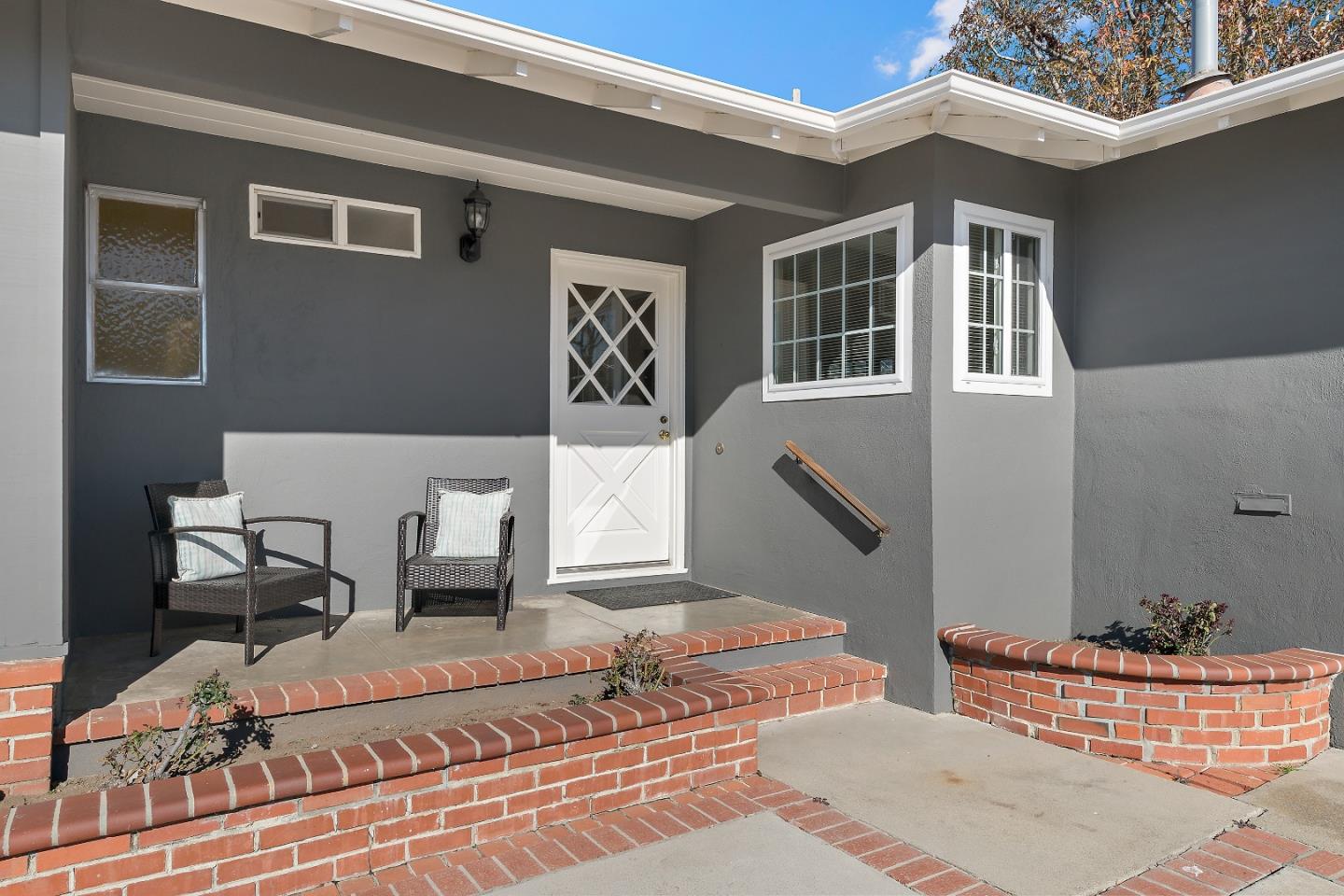 Detail Gallery Image 3 of 27 For 2257 Portsmouth Way, San Mateo,  CA 94403 - 3 Beds | 2 Baths