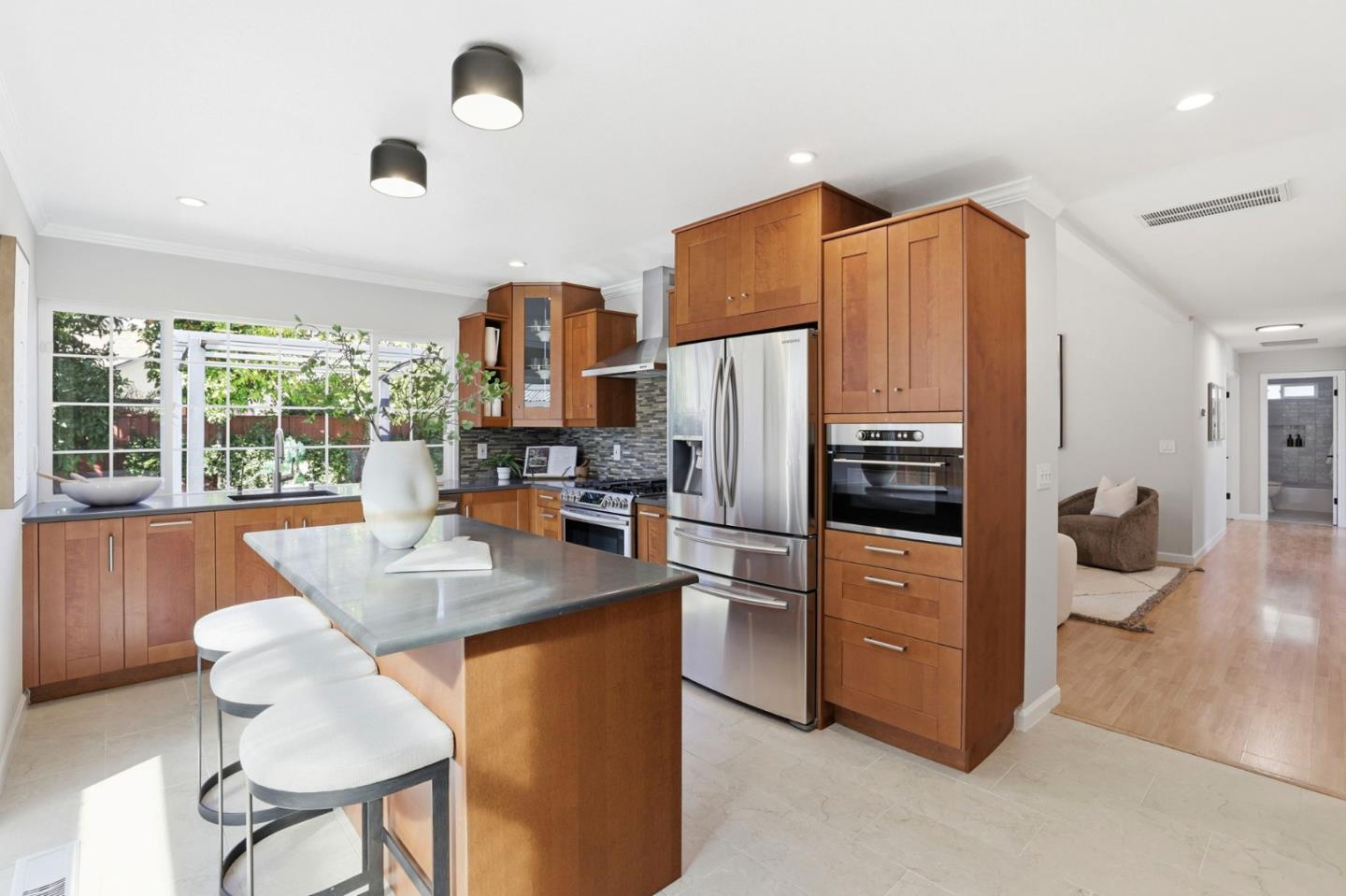 Detail Gallery Image 11 of 29 For 323 Burning Tree Dr, San Jose,  CA 95119 - 4 Beds | 3 Baths