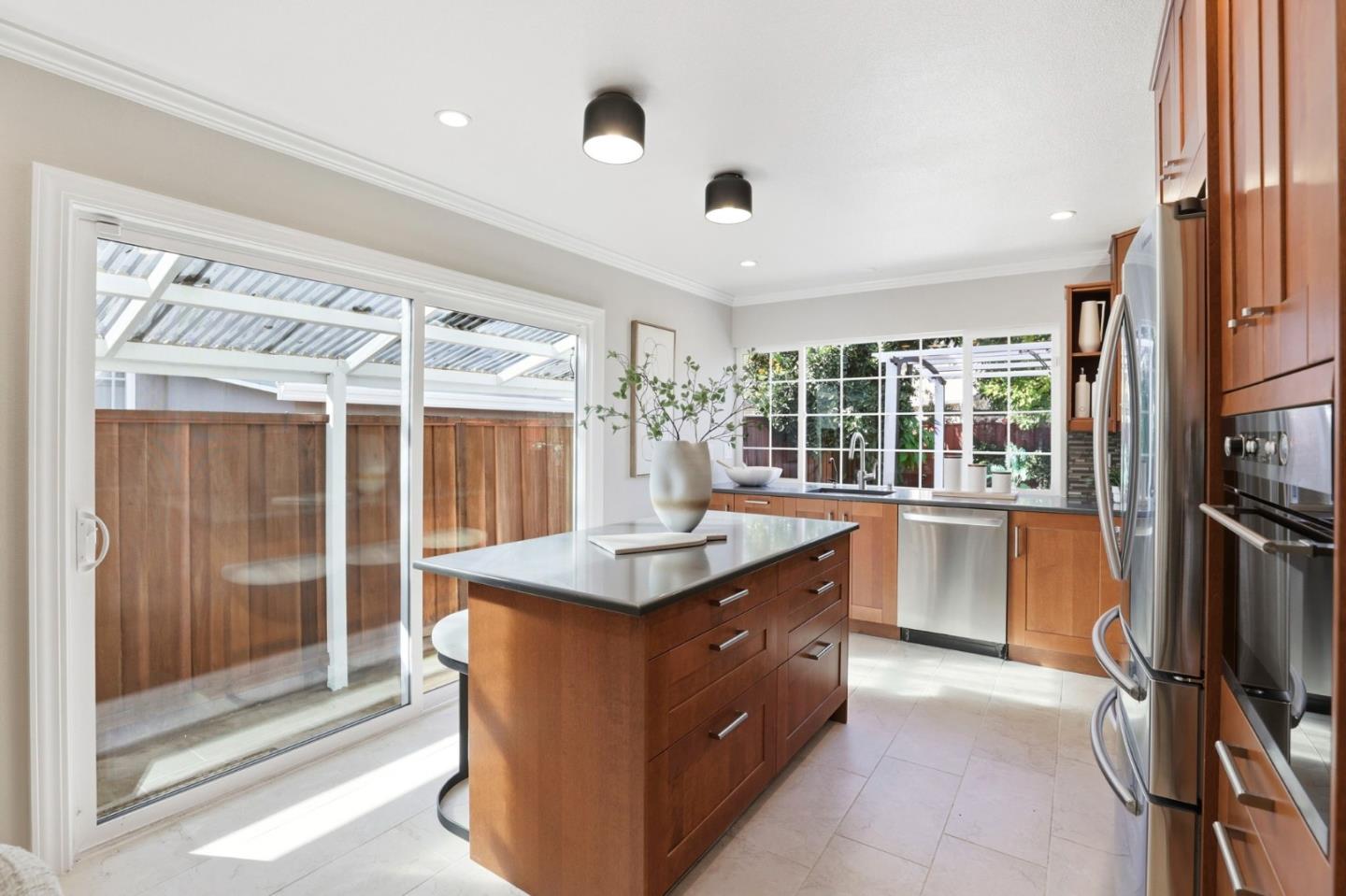 Detail Gallery Image 12 of 29 For 323 Burning Tree Dr, San Jose,  CA 95119 - 4 Beds | 3 Baths