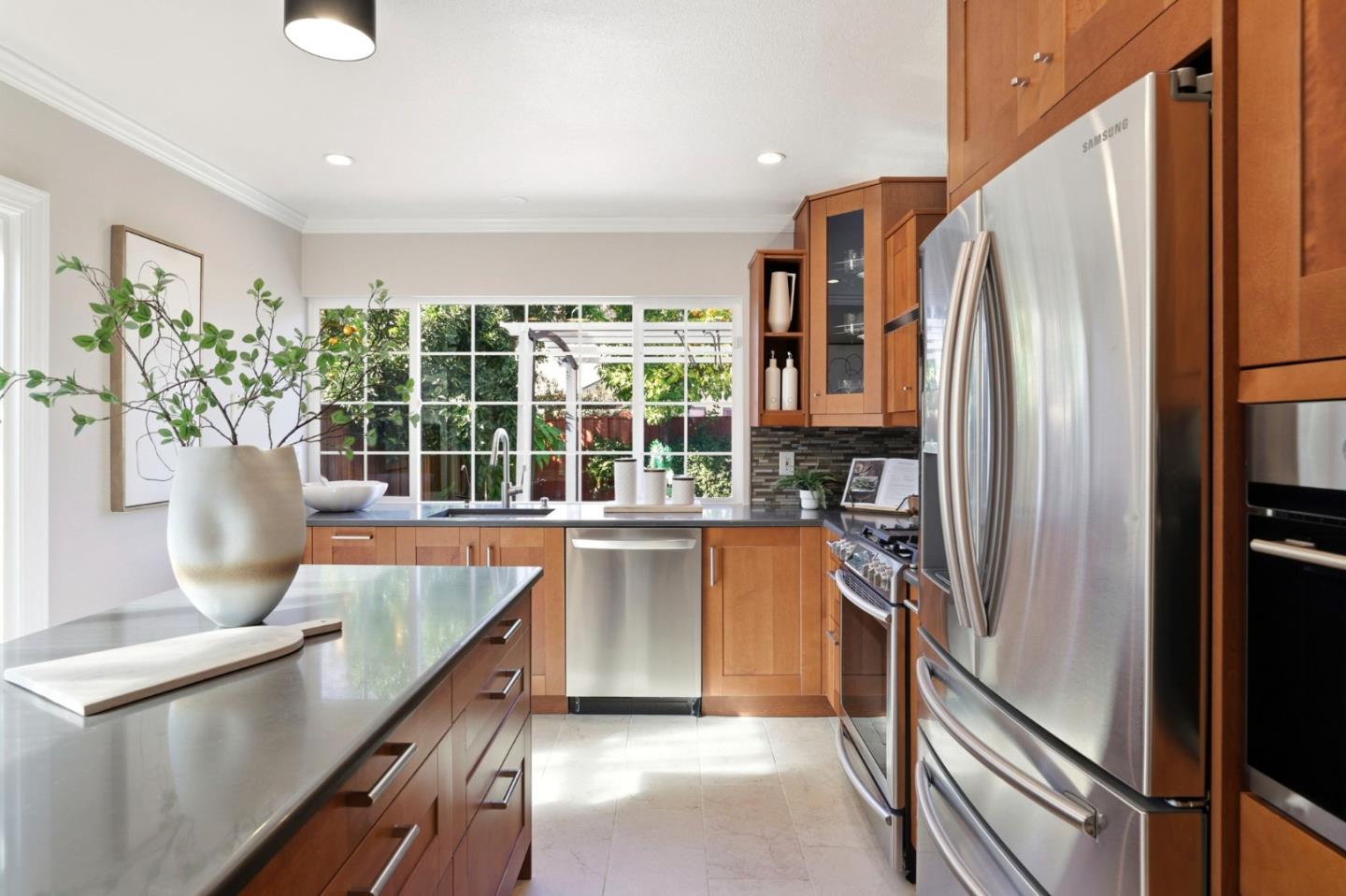 Detail Gallery Image 13 of 29 For 323 Burning Tree Dr, San Jose,  CA 95119 - 4 Beds | 3 Baths