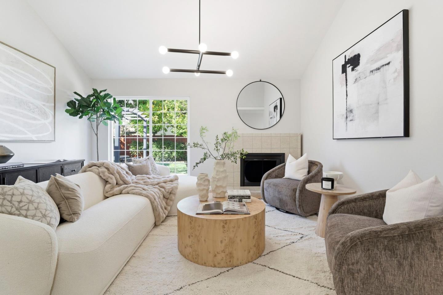 Detail Gallery Image 6 of 29 For 323 Burning Tree Dr, San Jose,  CA 95119 - 4 Beds | 3 Baths