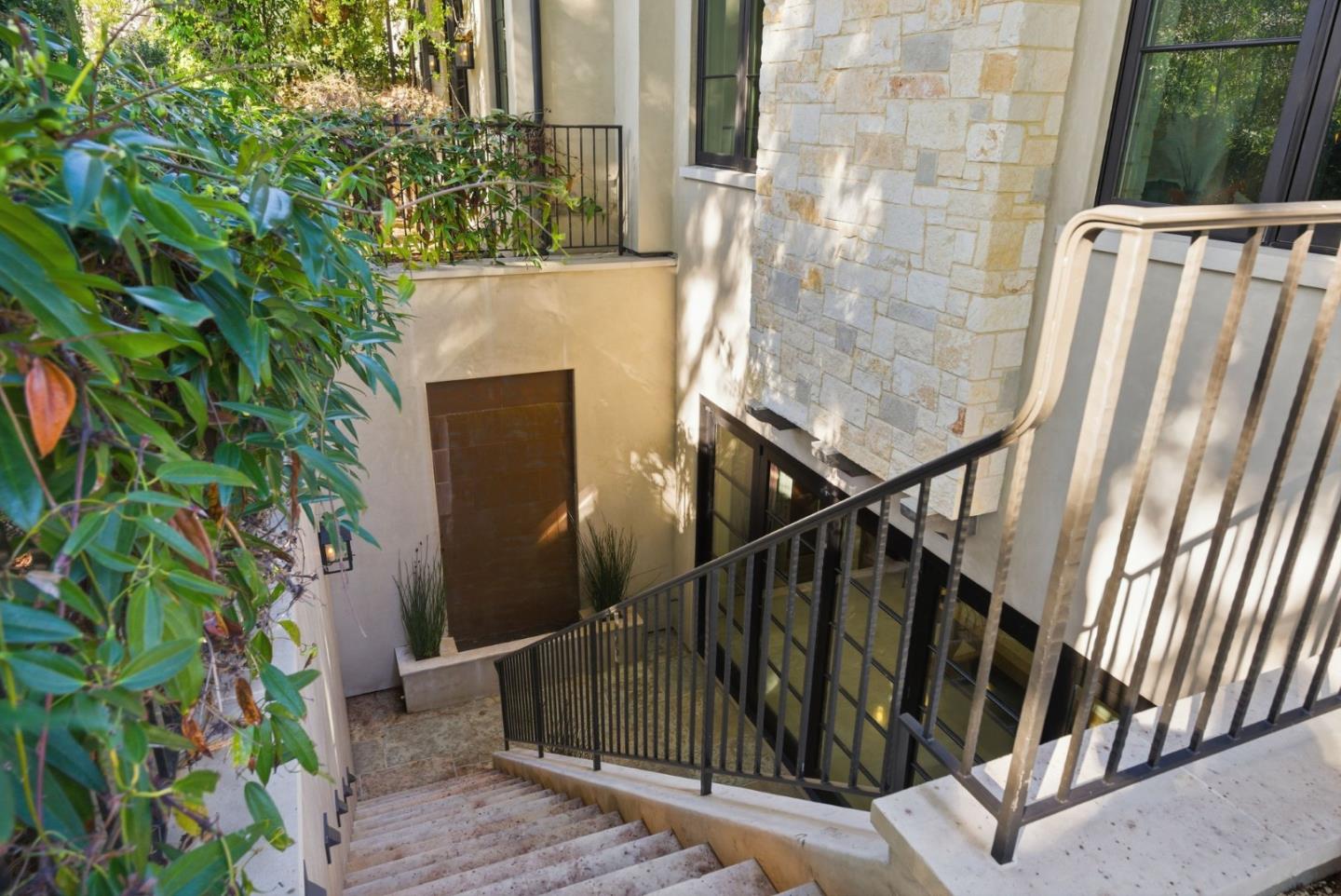 Detail Gallery Image 106 of 125 For 1711 Webster St, Palo Alto,  CA 94301 - 6 Beds | 7 Baths