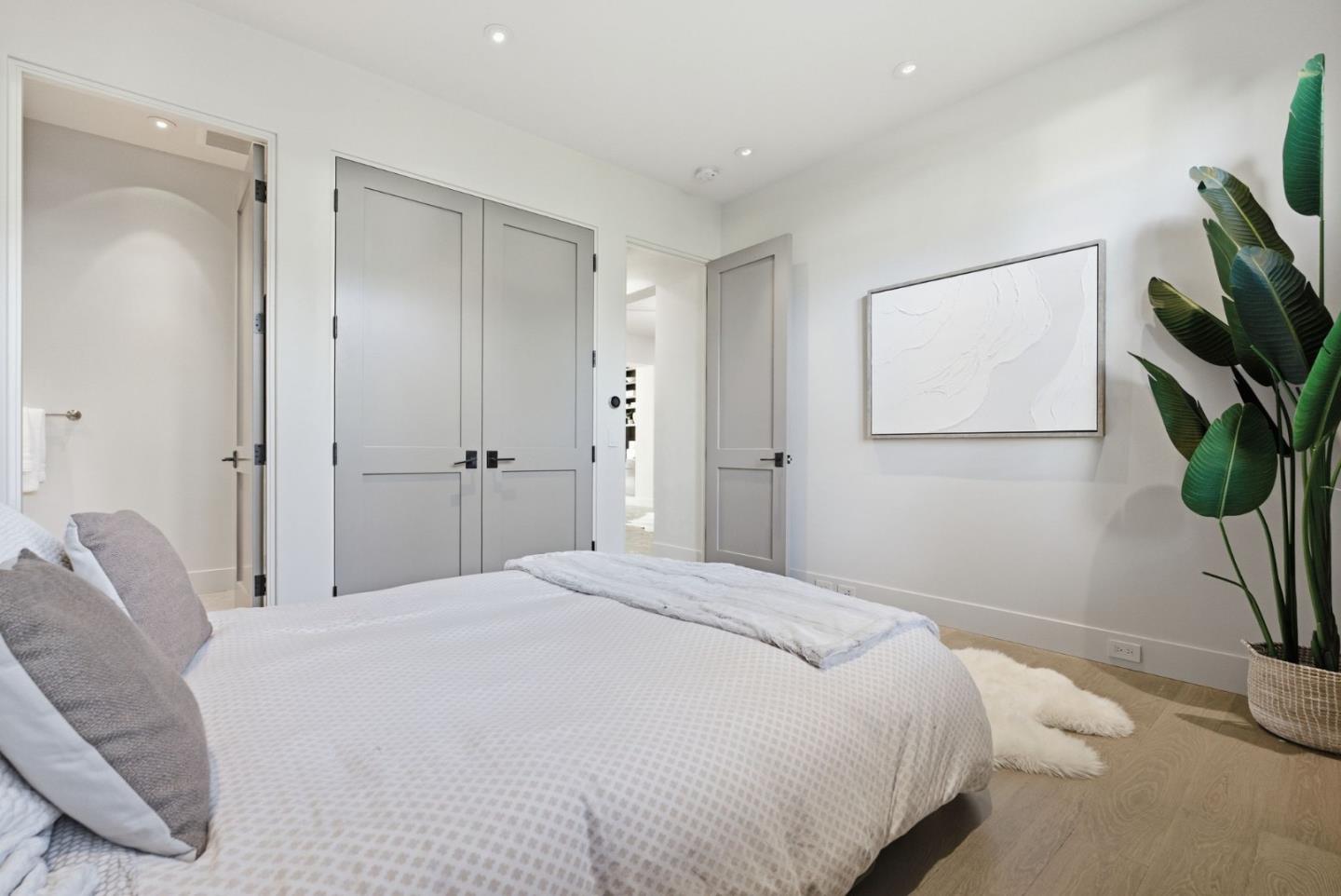 Detail Gallery Image 33 of 125 For 1711 Webster St, Palo Alto,  CA 94301 - 6 Beds | 7 Baths