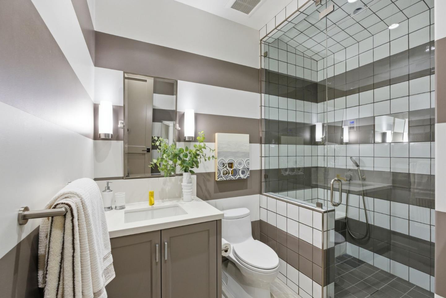 Detail Gallery Image 53 of 125 For 1711 Webster St, Palo Alto,  CA 94301 - 6 Beds | 7 Baths