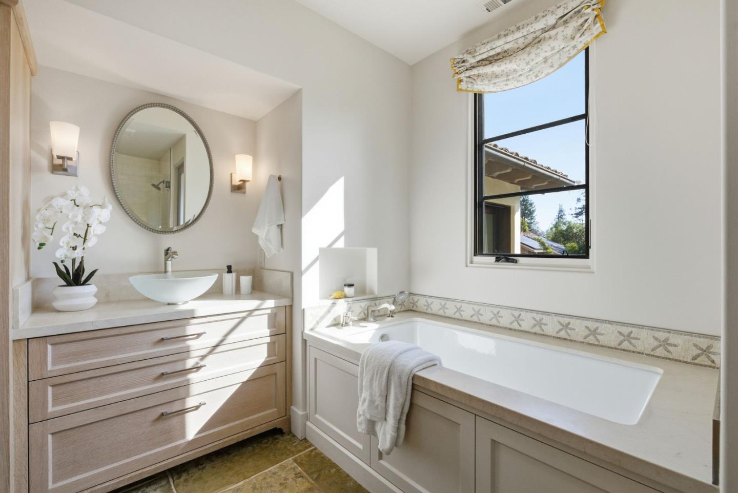 Detail Gallery Image 72 of 125 For 1711 Webster St, Palo Alto,  CA 94301 - 6 Beds | 7 Baths