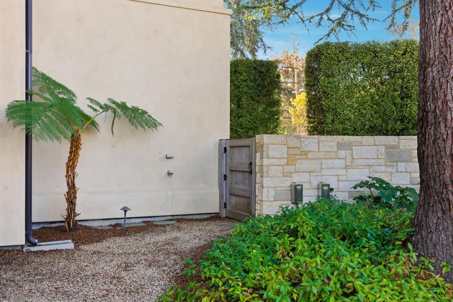 Detail Gallery Image 89 of 125 For 1711 Webster St, Palo Alto,  CA 94301 - 6 Beds | 7 Baths