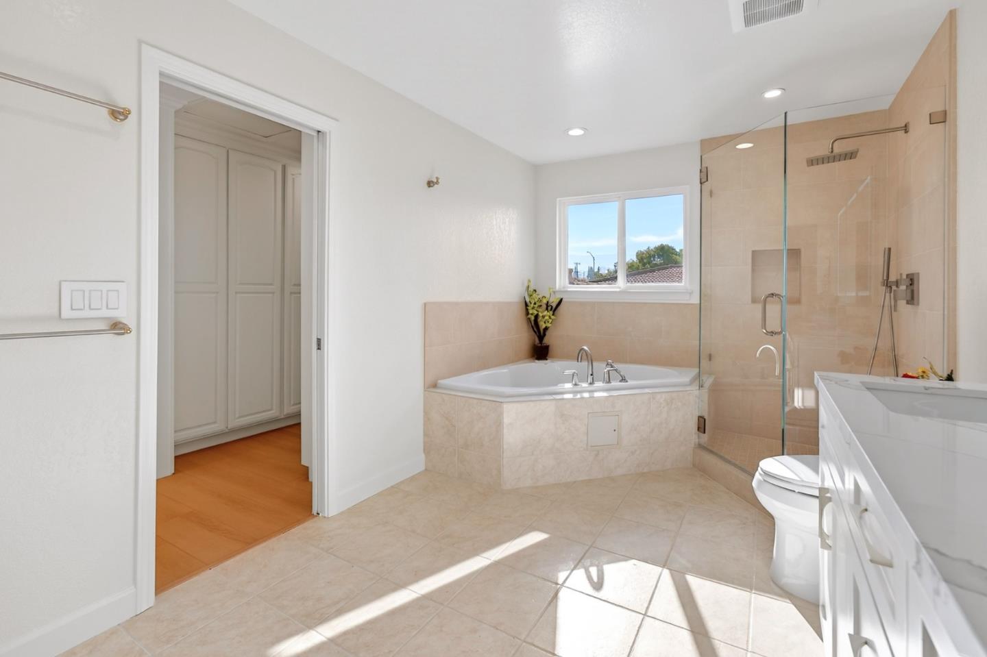 Detail Gallery Image 29 of 41 For 7552 Tiptoe Ln, Cupertino,  CA 95014 - 4 Beds | 3 Baths