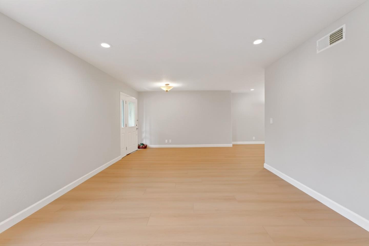 Detail Gallery Image 7 of 41 For 7552 Tiptoe Ln, Cupertino,  CA 95014 - 4 Beds | 3 Baths