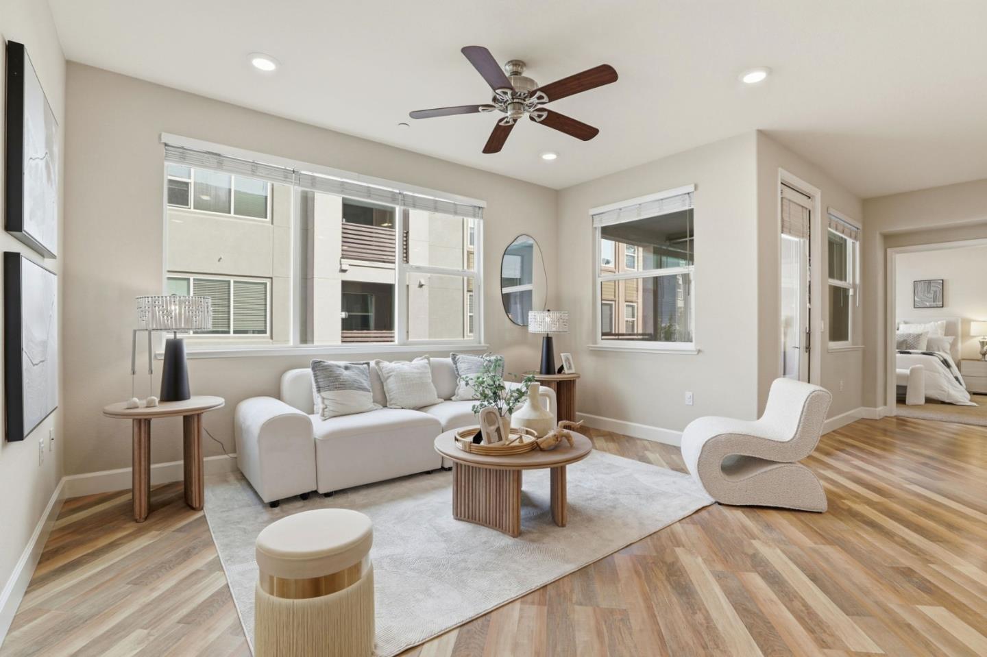 Detail Gallery Image 4 of 24 For 1120 Karby Ter #203,  Sunnyvale,  CA 94089 - 2 Beds | 2 Baths