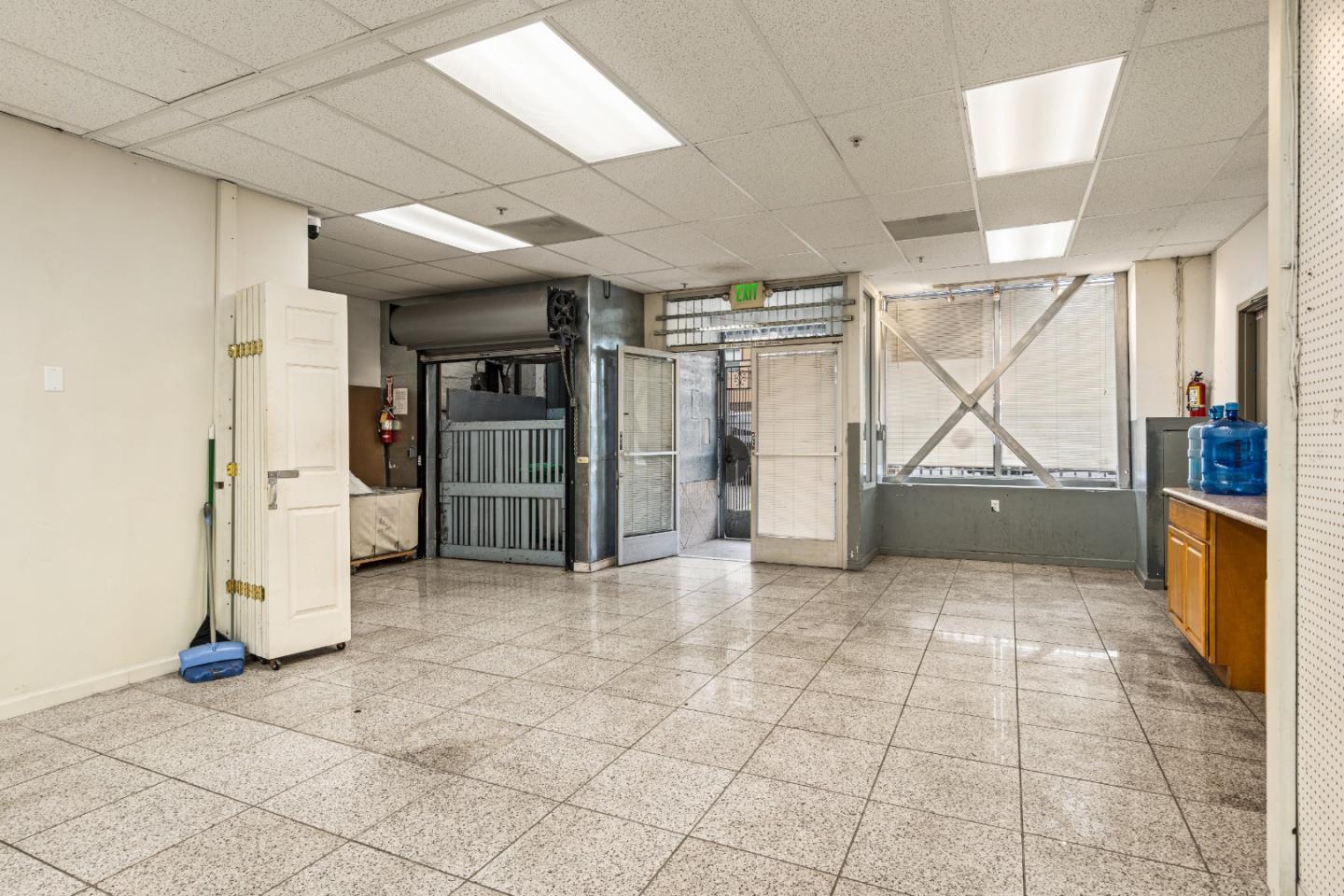 Detail Gallery Image 38 of 52 For 1114 Howard St, San Francisco,  CA 94103 - – Beds | – Baths