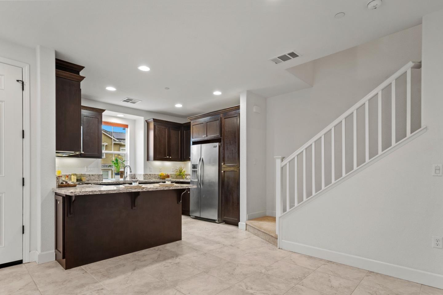 Detail Gallery Image 13 of 26 For 254 Boardwalk Ave, Marina,  CA 93933 - 3 Beds | 2/1 Baths