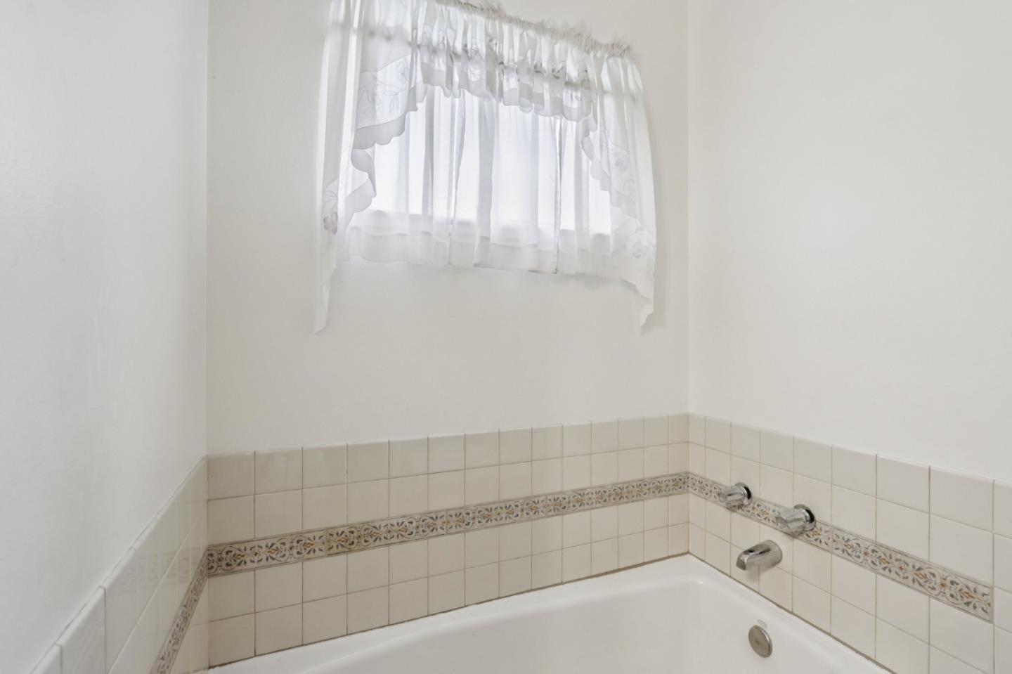 Detail Gallery Image 23 of 45 For 1490 Mount Diablo Ave, Milpitas,  CA 95035 - 3 Beds | 2 Baths