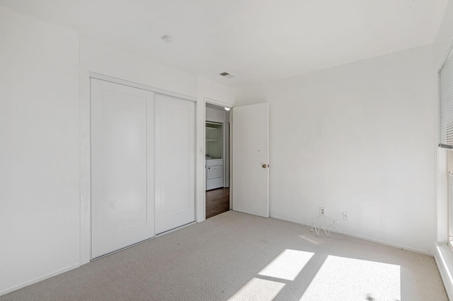 Detail Gallery Image 17 of 38 For 85 Park Cir, Sausalito,  CA 94965 - 3 Beds | 2 Baths