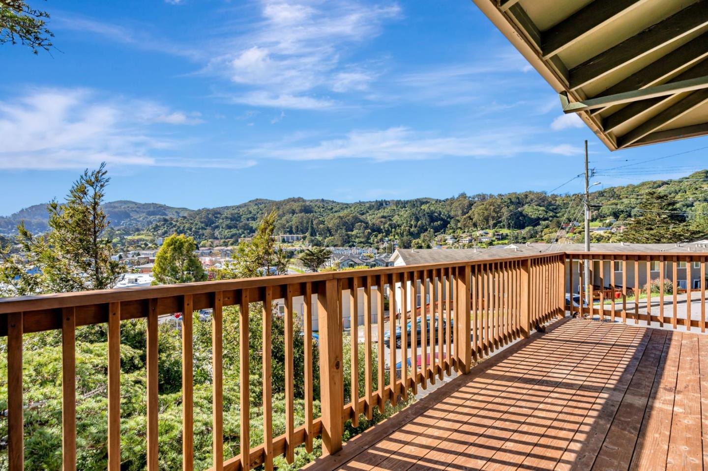 Detail Gallery Image 29 of 38 For 85 Park Cir, Sausalito,  CA 94965 - 3 Beds | 2 Baths