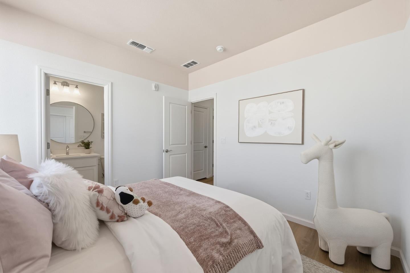 Detail Gallery Image 20 of 28 For 40732 Fremont Blvd, Fremont,  CA 94538 - 4 Beds | 4 Baths