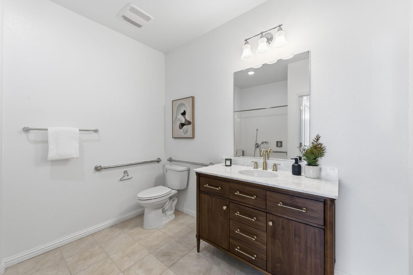 Detail Gallery Image 5 of 28 For 40732 Fremont Blvd, Fremont,  CA 94538 - 4 Beds | 4 Baths