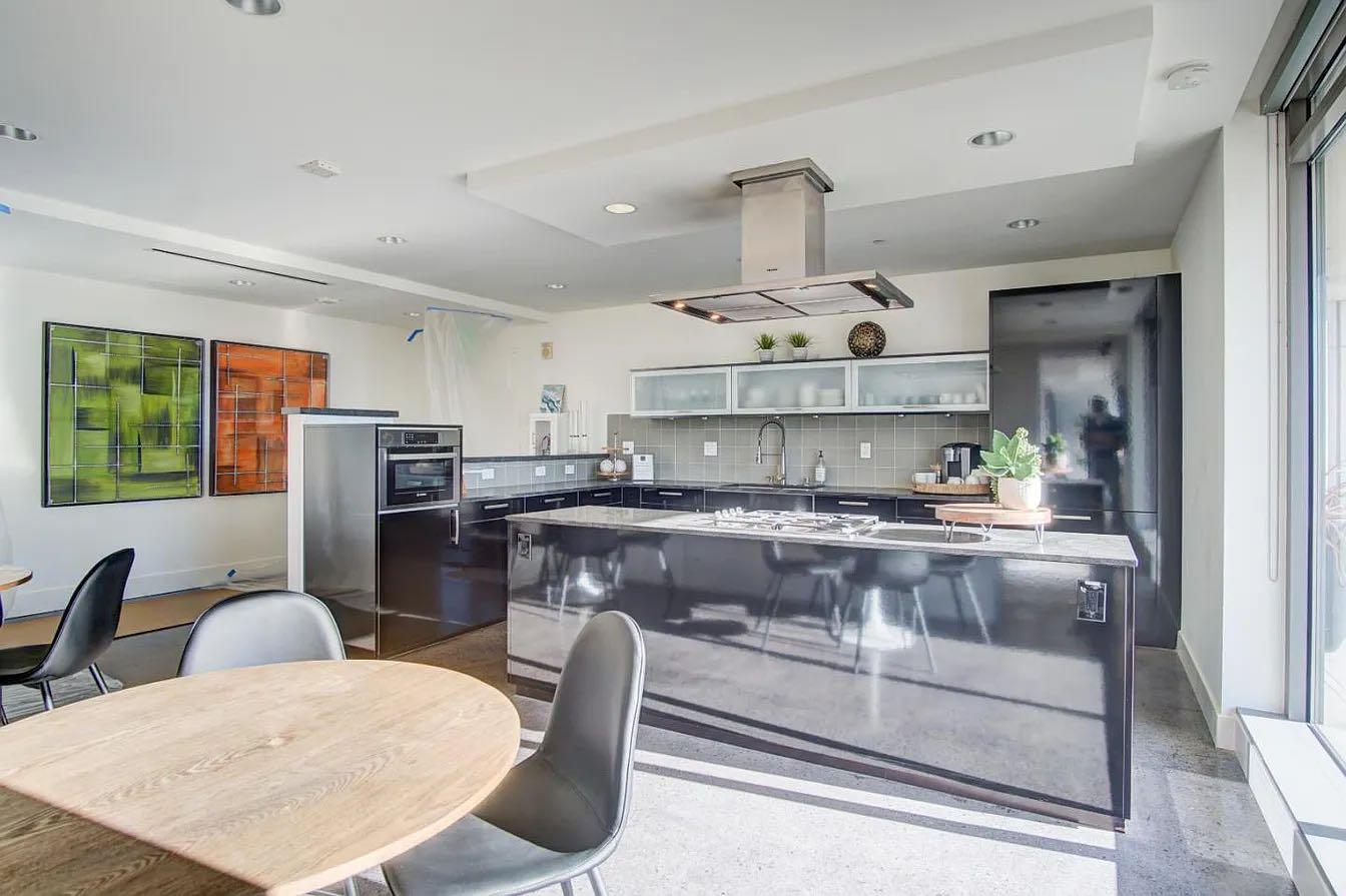 Photo #26: ML82032883 Listing: Photo #26