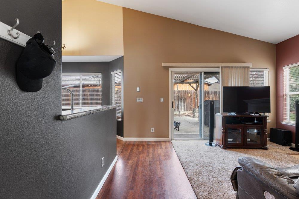 Detail Gallery Image 28 of 56 For 161 Amber Ct, Hollister,  CA 95023 - 3 Beds | 2 Baths