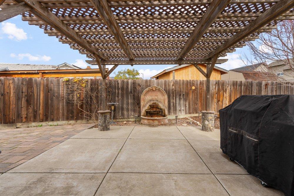 Detail Gallery Image 36 of 56 For 161 Amber Ct, Hollister,  CA 95023 - 3 Beds | 2 Baths