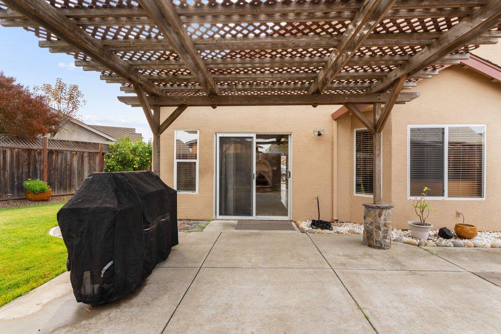 Detail Gallery Image 38 of 56 For 161 Amber Ct, Hollister,  CA 95023 - 3 Beds | 2 Baths