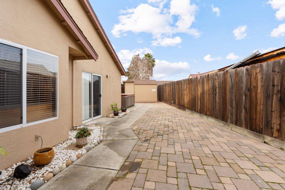 Detail Gallery Image 39 of 56 For 161 Amber Ct, Hollister,  CA 95023 - 3 Beds | 2 Baths