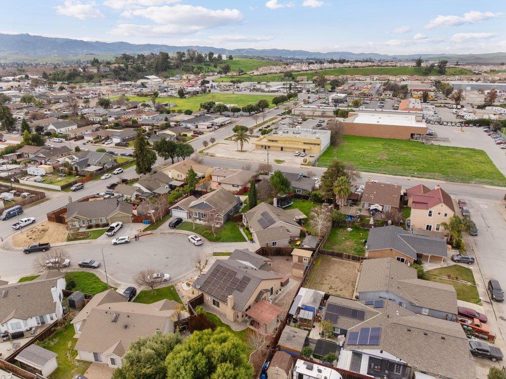 Detail Gallery Image 55 of 56 For 161 Amber Ct, Hollister,  CA 95023 - 3 Beds | 2 Baths