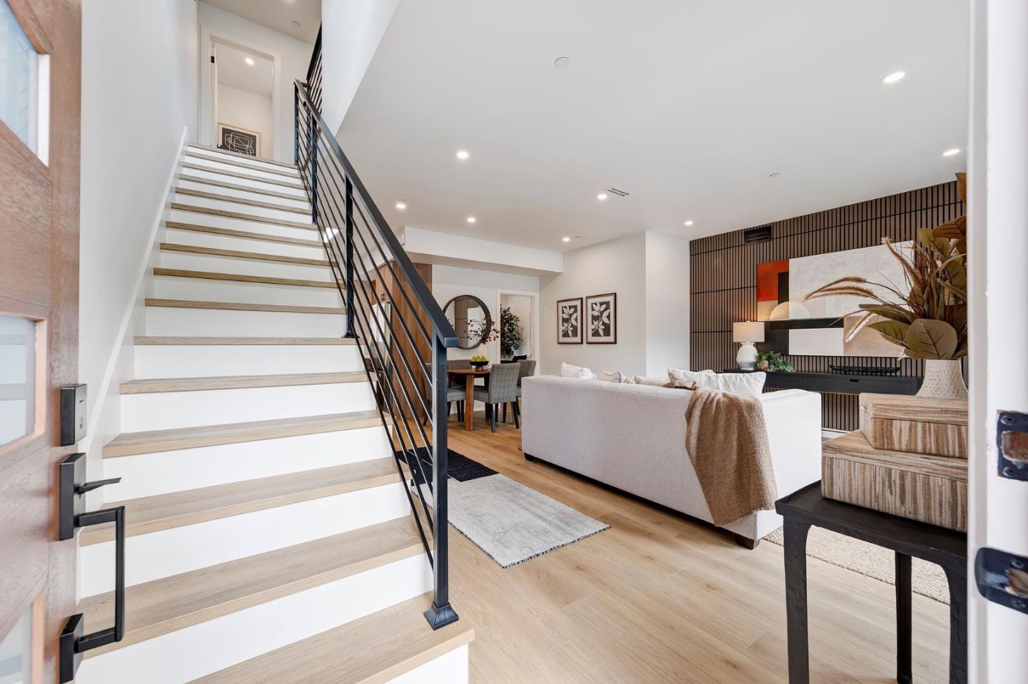 Photo #5: ML82032887 Listing: Photo #5