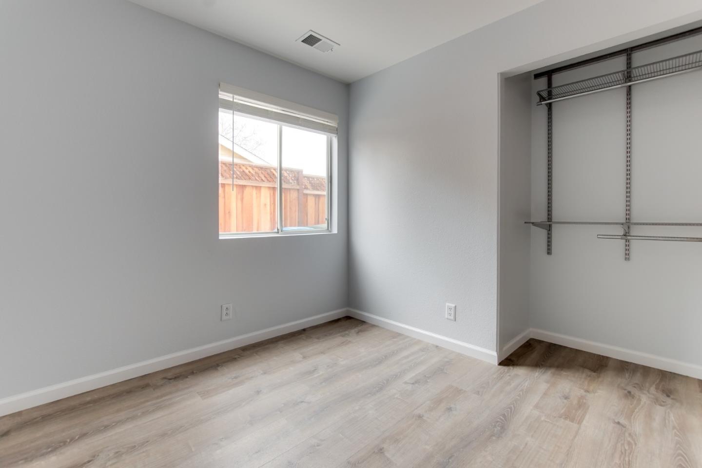 Detail Gallery Image 16 of 28 For 2041 Evelyns Dr, Hollister,  CA 95023 - 4 Beds | 2 Baths