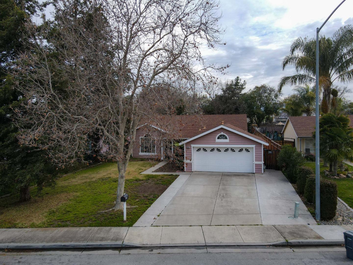 Detail Gallery Image 24 of 28 For 2041 Evelyns Dr, Hollister,  CA 95023 - 4 Beds | 2 Baths