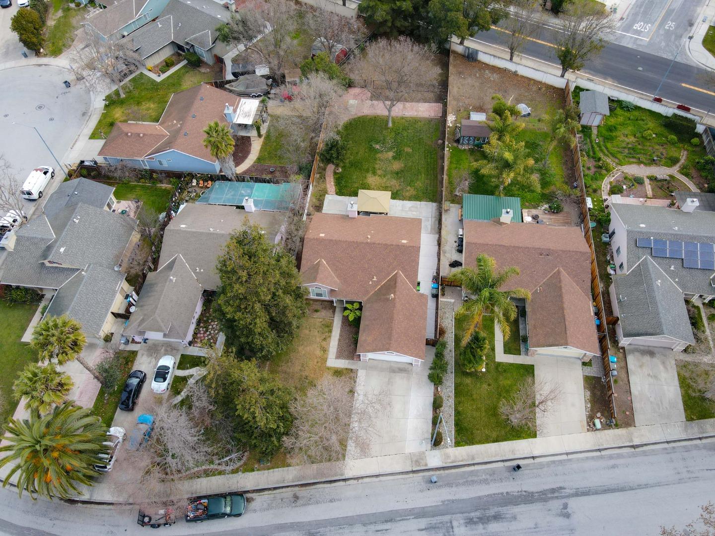 Detail Gallery Image 27 of 28 For 2041 Evelyns Dr, Hollister,  CA 95023 - 4 Beds | 2 Baths